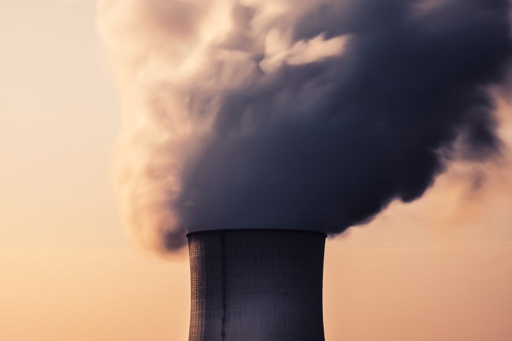 AUTOMNE l Ramonage des conduits de cheminée, quelles sont vos obligations ?